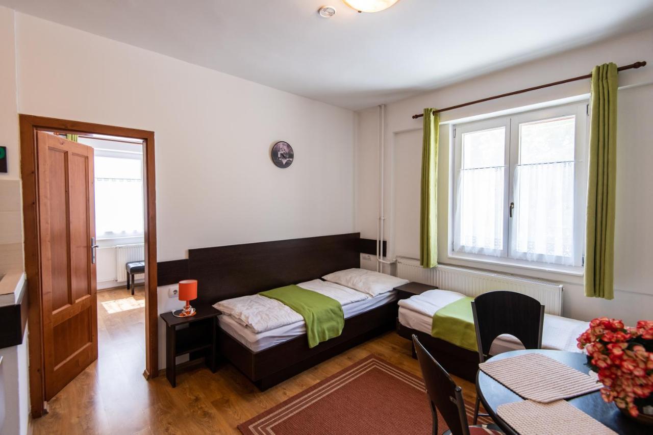 Appartamento Hello Apartman Sopron Esterno foto